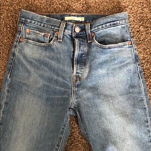 Levi’s wedgie fit jeans